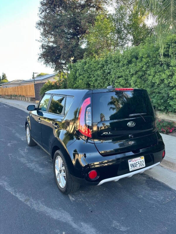 2019 Kia Soul +