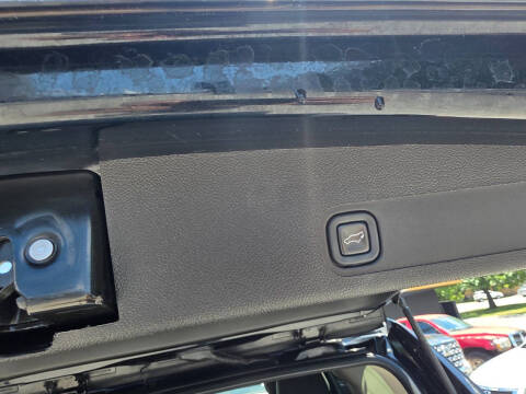 2013 Cadillac Escalade Luxury