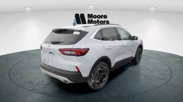 2026 Ford Escape Platinum