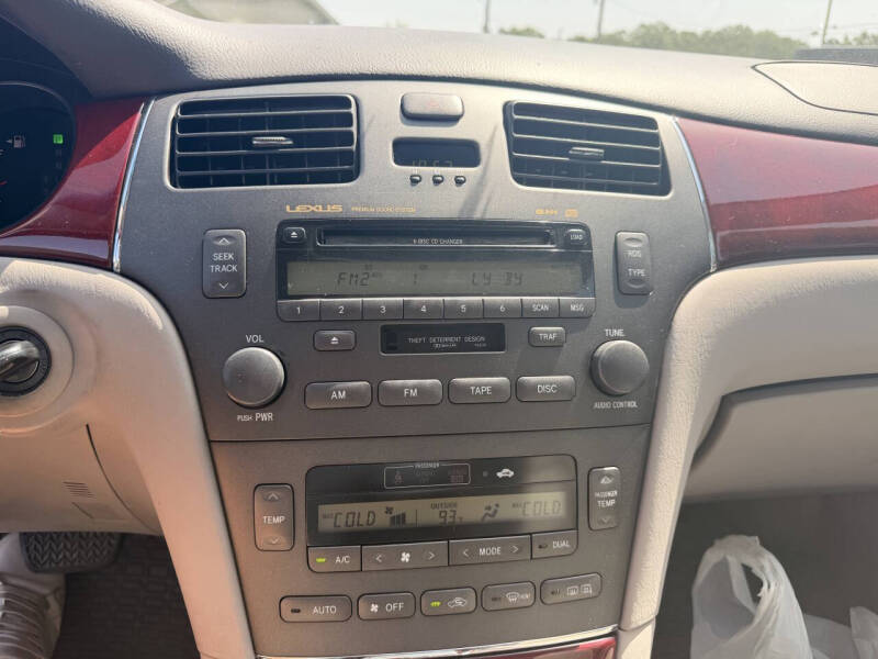 2004 Lexus ES 330