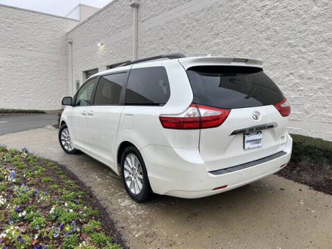 2015 Toyota Sienna