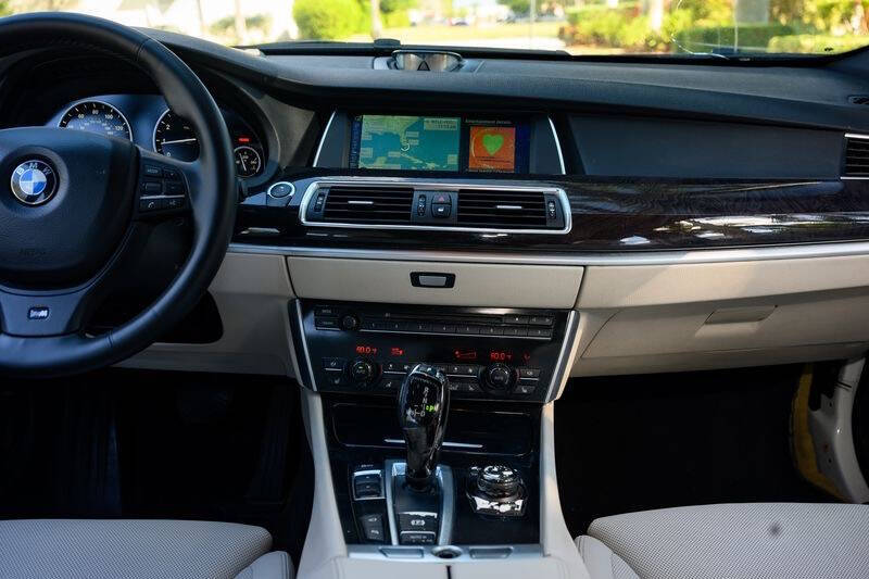 2013 BMW 5 Series 535i Gran Turismo