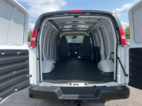 2025 Chevrolet Express 2500