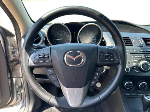 2013 Mazda MAZDA3 i Touring
