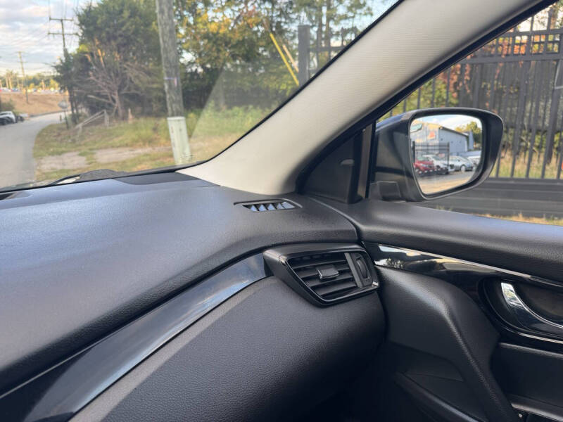 2020 Nissan Rogue Sport SV