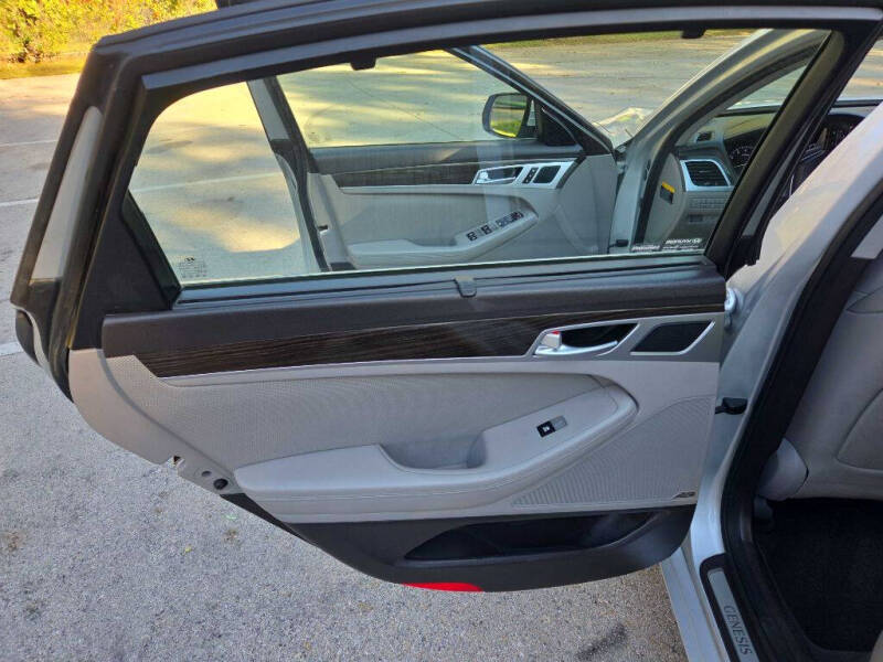 2015 Hyundai Genesis