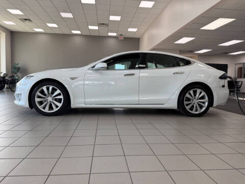 2016 Tesla Model S 90D