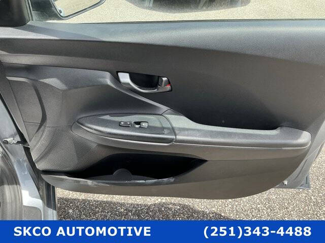 2019 Hyundai Veloster