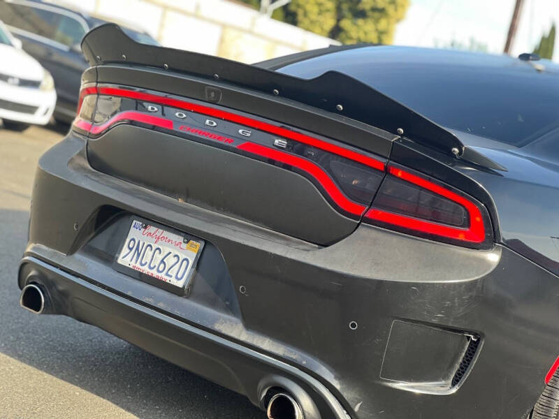 2018 Dodge Charger SXT