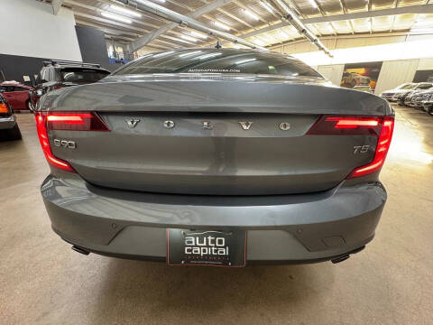 2018 Volvo S90 T5 Momentum