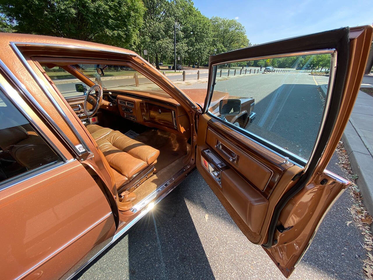 1978 Cadillac Fleetwood Brougham for sale at Vintage Motors USA in Roselle, NJ