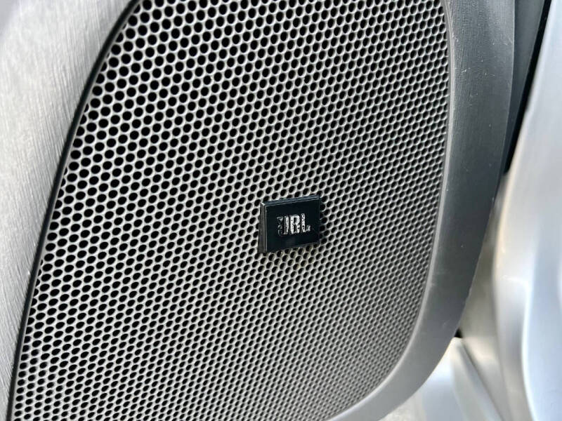 2010 Toyota Prius III