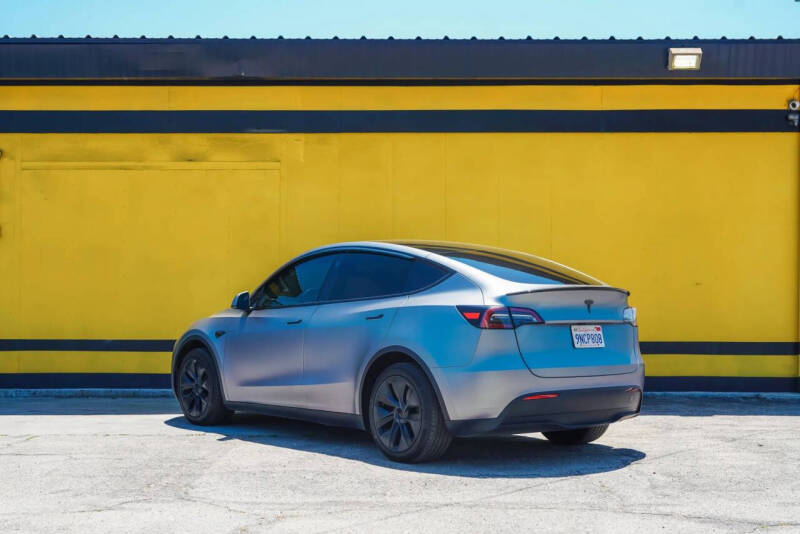 2024 Tesla Model Y Long Range