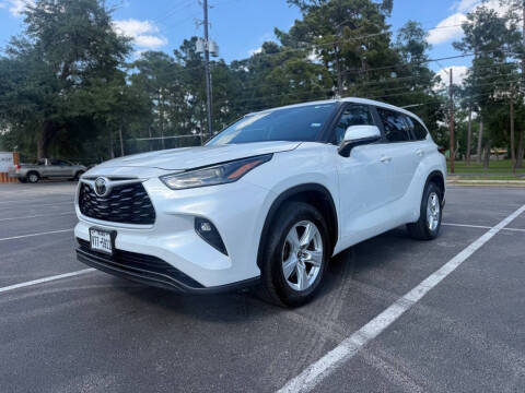 2023 Toyota Highlander LE