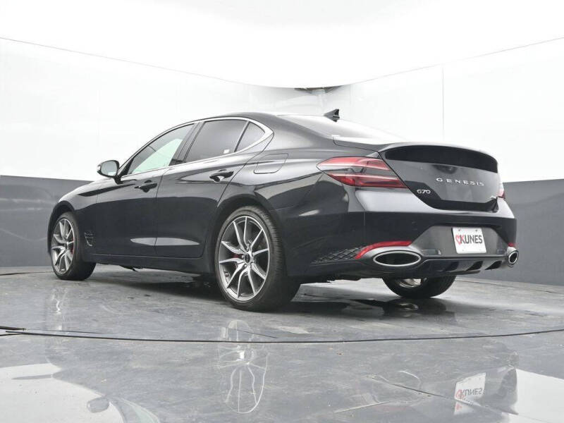 2025 Genesis G70