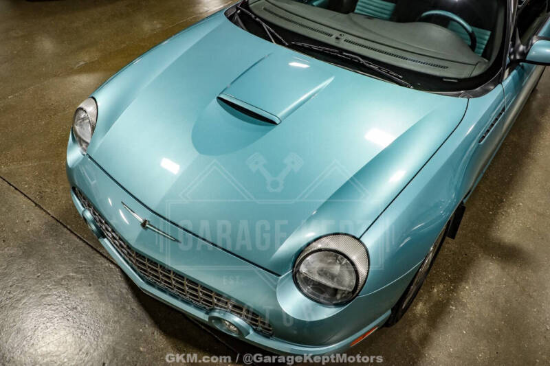 2002 Ford Thunderbird Deluxe