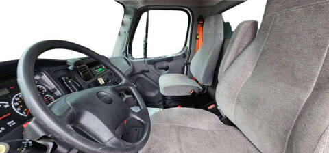 2015 Freightliner M2 106