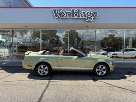 2005 Ford Mustang V6 Premium