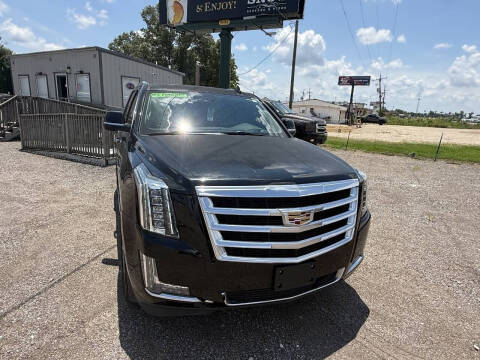 2017 Cadillac Escalade Luxury