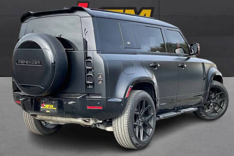 2022 Land Rover Defender 110 X-Dynamic SE