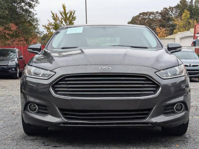 2016 Ford Fusion SE photo 2