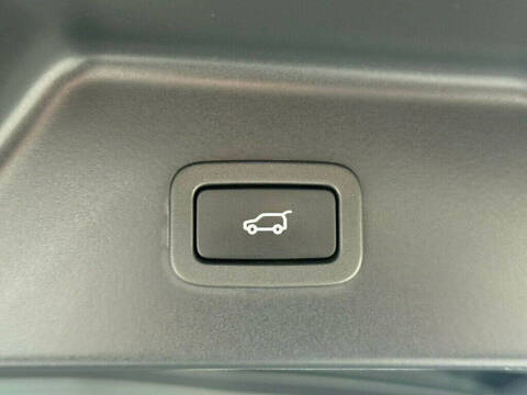 2020 Land Rover Range Rover P525 HSE