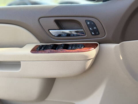2013 Chevrolet Suburban LTZ