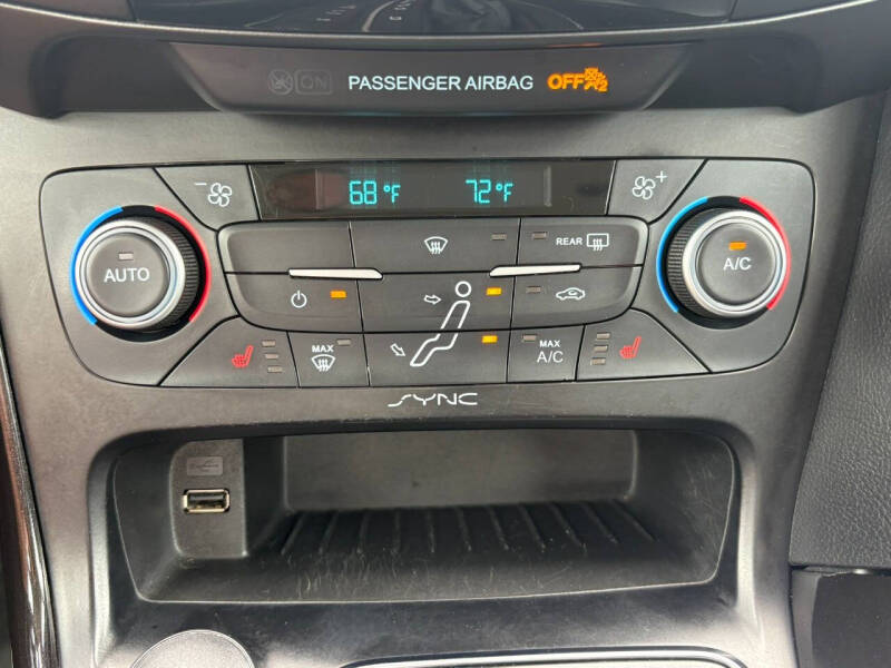 2018 Ford Focus Titanium