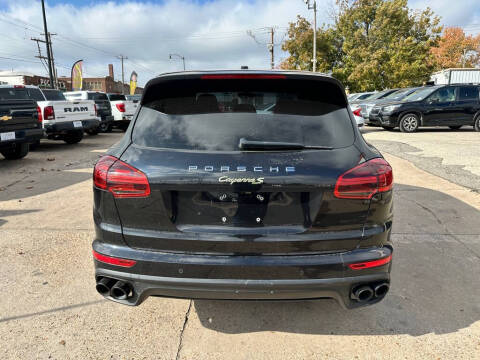 2018 Porsche Cayenne S E-Hybrid Platinum Edition