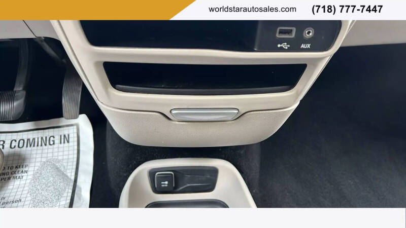 2017 Chrysler Pacifica LX