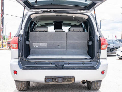 2017 Toyota Sequoia SR5