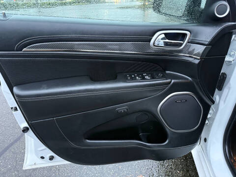 2017 Jeep Grand Cherokee SRT