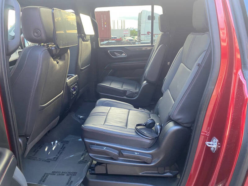 2021 Chevrolet Suburban RST