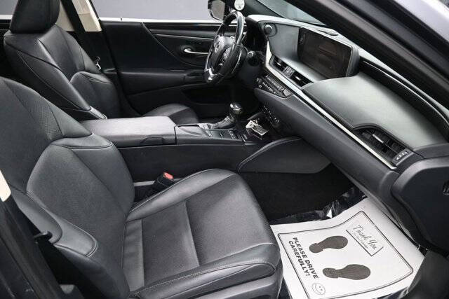 2019 Lexus ES 350