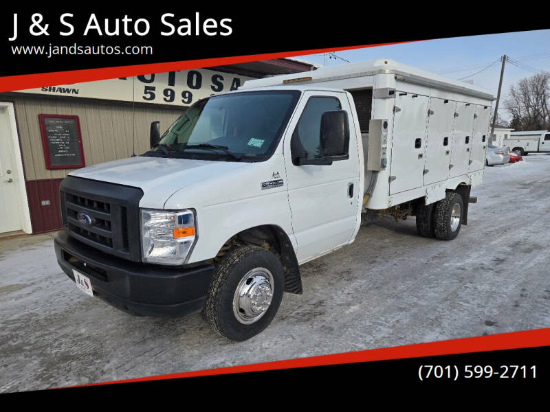 2018 Ford E-Series Cutaway Base