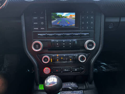 2015 Ford Mustang V6