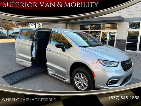 2024 Chrysler Pacifica Touring