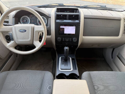 2009 Ford Escape XLS