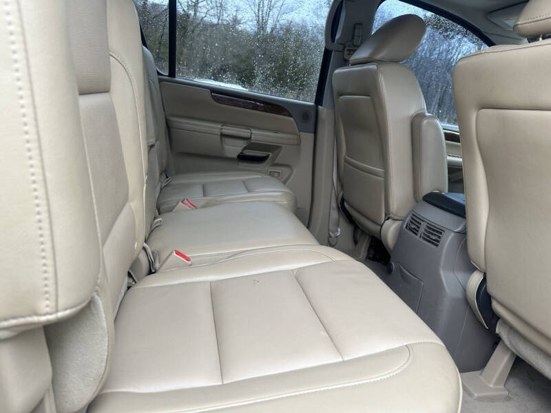2011 Nissan Armada Platinum