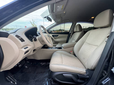 2017 Nissan Altima 2.5 SR