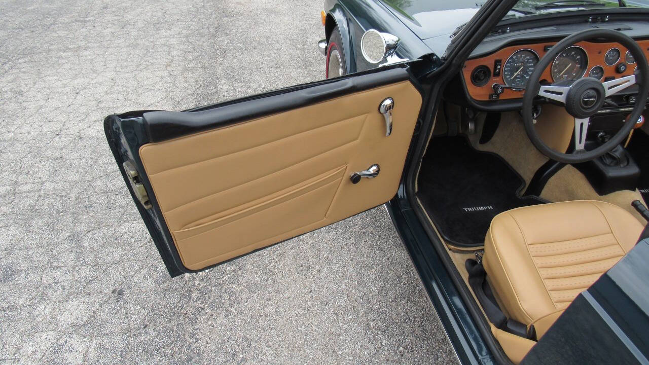 1973 Triumph TR6 14
