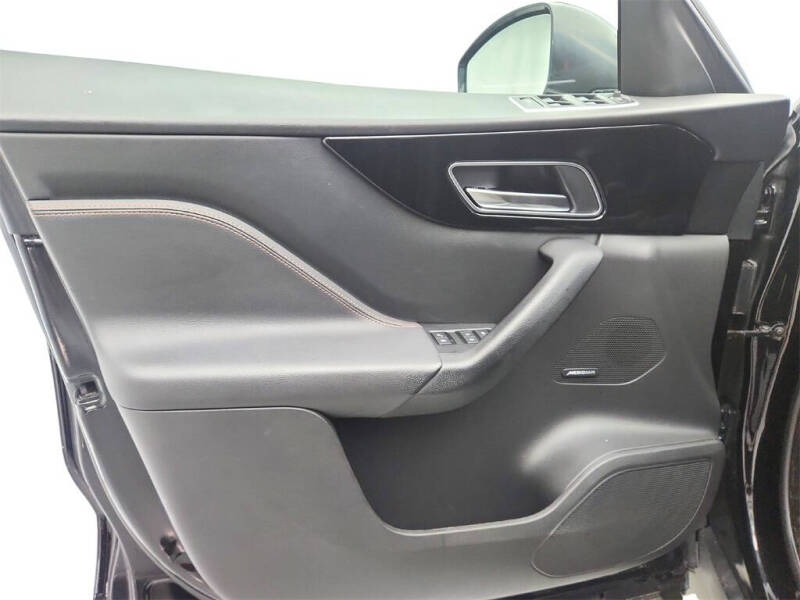 2018 Jaguar F-PACE 25t Prestige