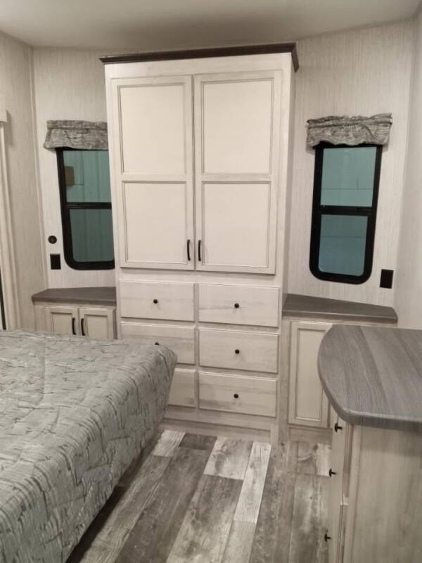 2023 Forest River 400 BH Sandpiper