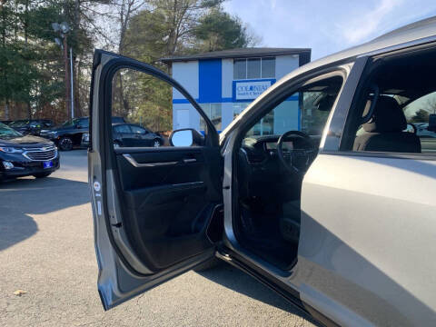 2025 GMC Acadia Elevation