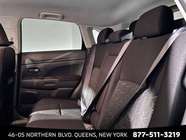 2025 Mitsubishi Outlander Sport LE