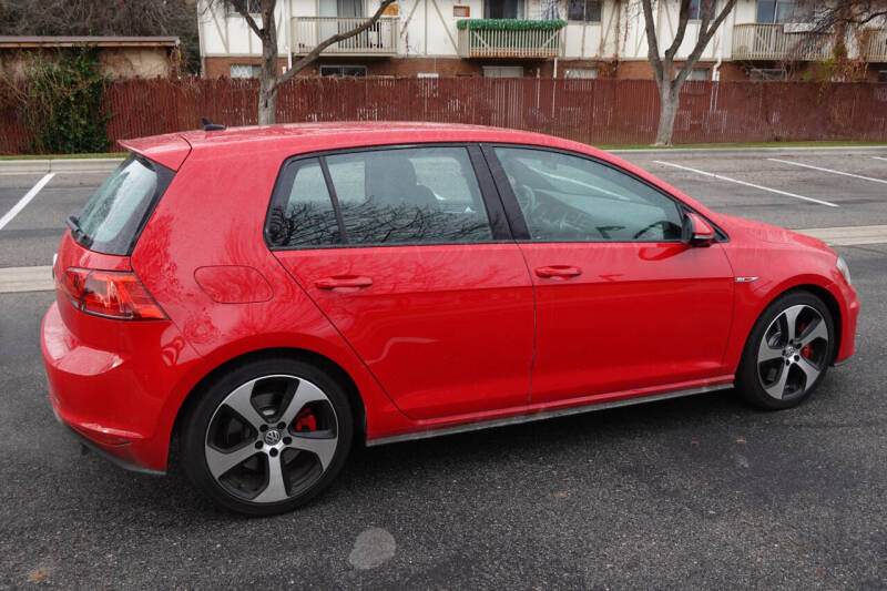 2016 Volkswagen Golf GTI S