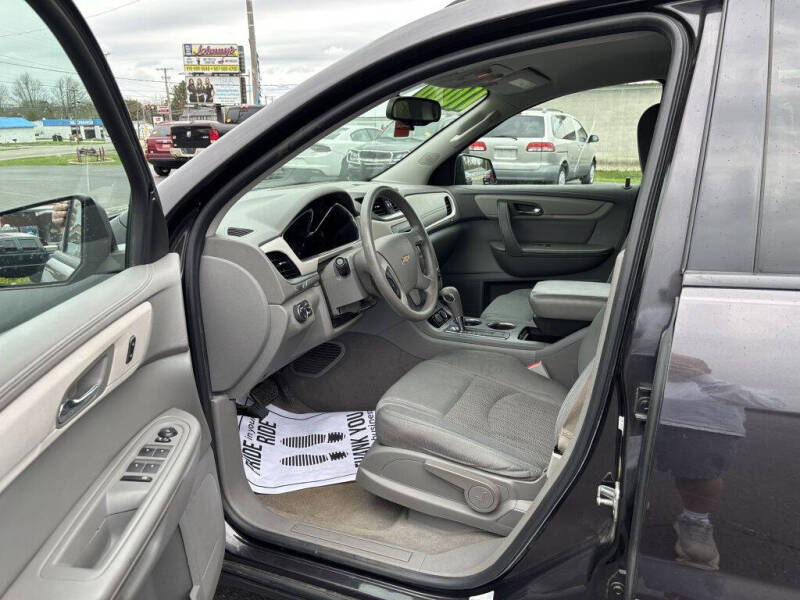 2017 Chevrolet Traverse LS