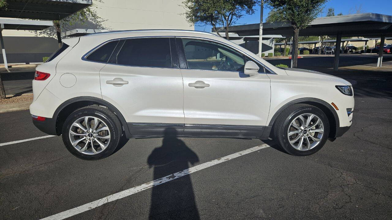 White 2019 Lincoln MKC Select Select 4dr SUV 2