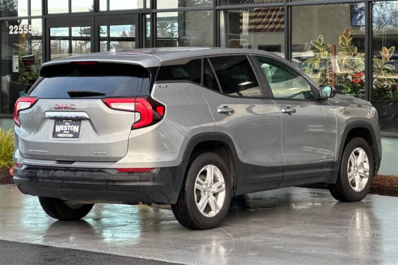2024 GMC Terrain SLE