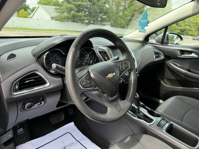 2017 Chevrolet Cruze LT Auto